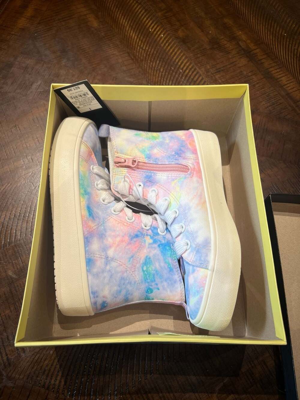 Art Class NWT Girls Tie-Dye High-Top Canvas Sneakers with Side Zip